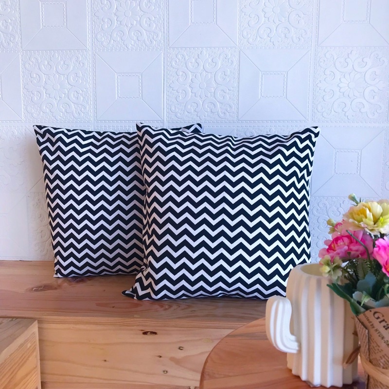SARUNG BANTAL  BAHAN KANVAS ASLI MURAH | 40.40 | Chevron Hitam