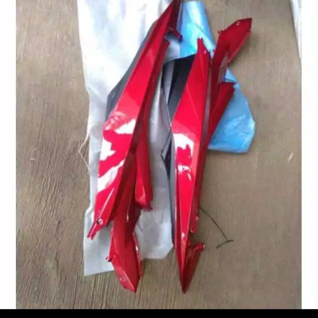Cover body belakang satria fu facelift merah