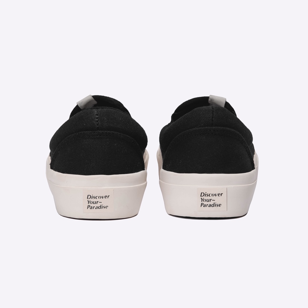 Sepatu Noosa Liberta Classic Slip On Mono Black / White