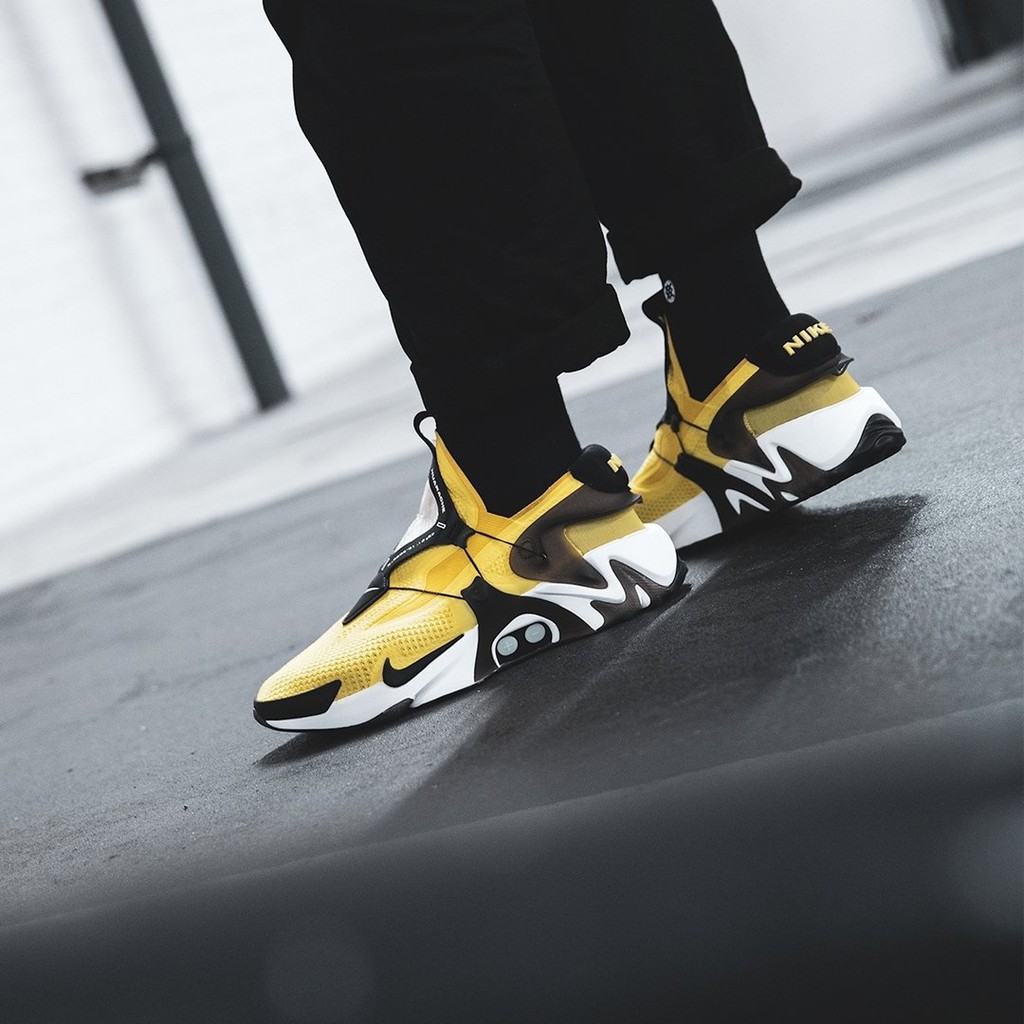Sepatu Nike Adapt Huarache Opti Yellow 