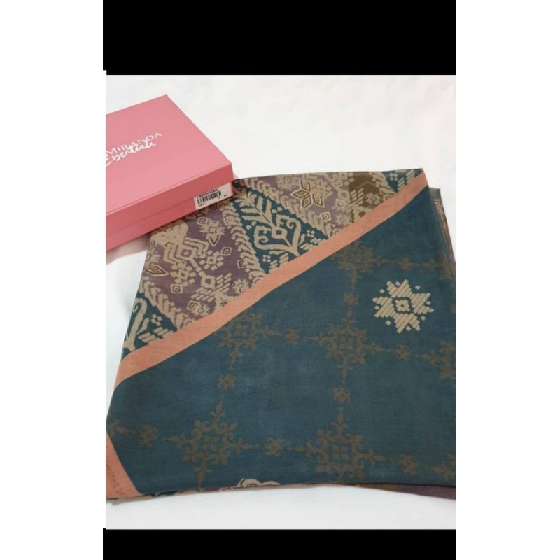 Linggau scarf bundling towny top size s by riamiranda