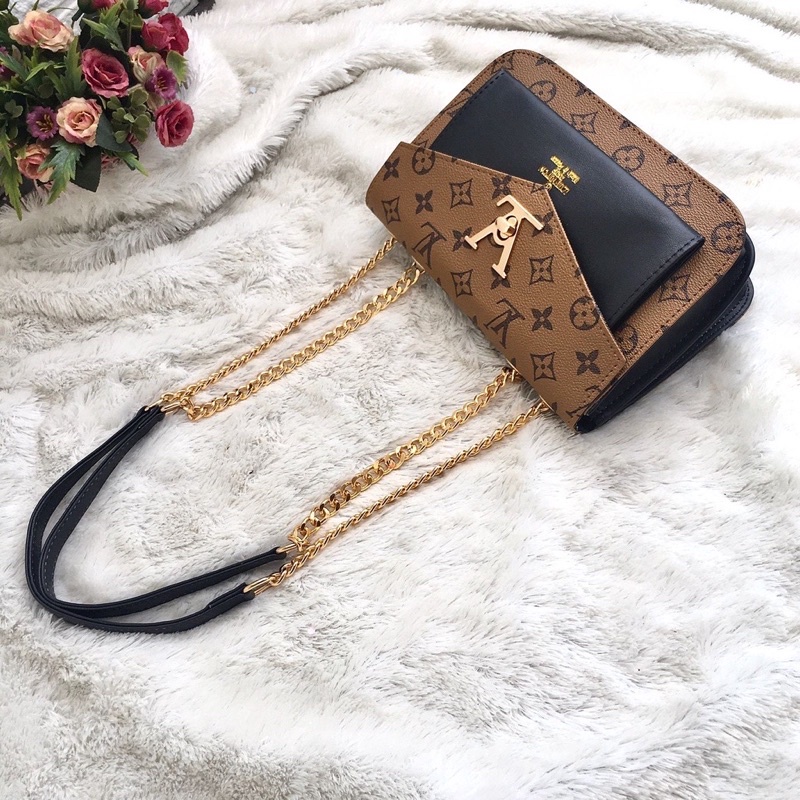 Tas Slempang Wanita Tas Slempang Rantai Gold elegan