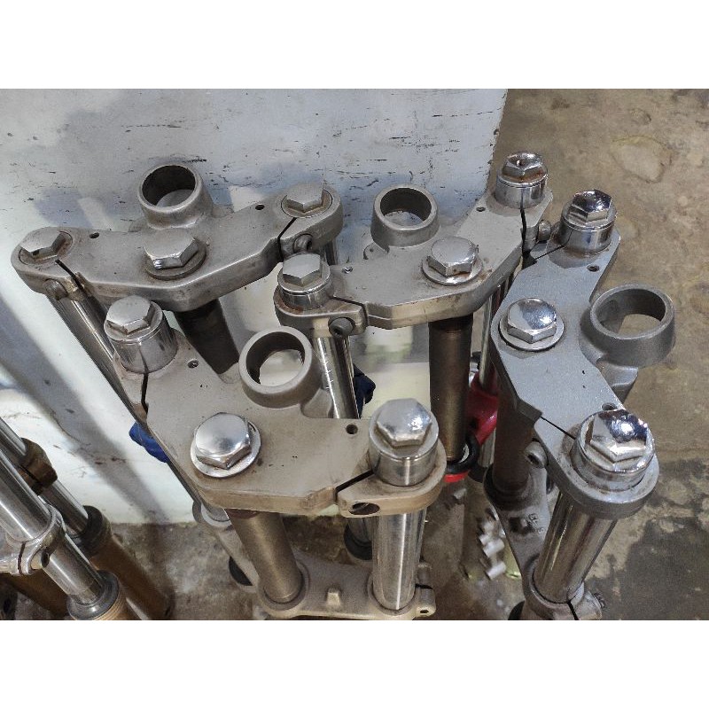 segitiga T atas bawah ninja RR original Kawasaki