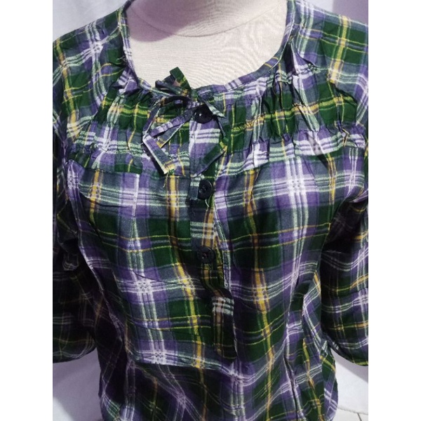 Atasan kemeja wanita model kerut