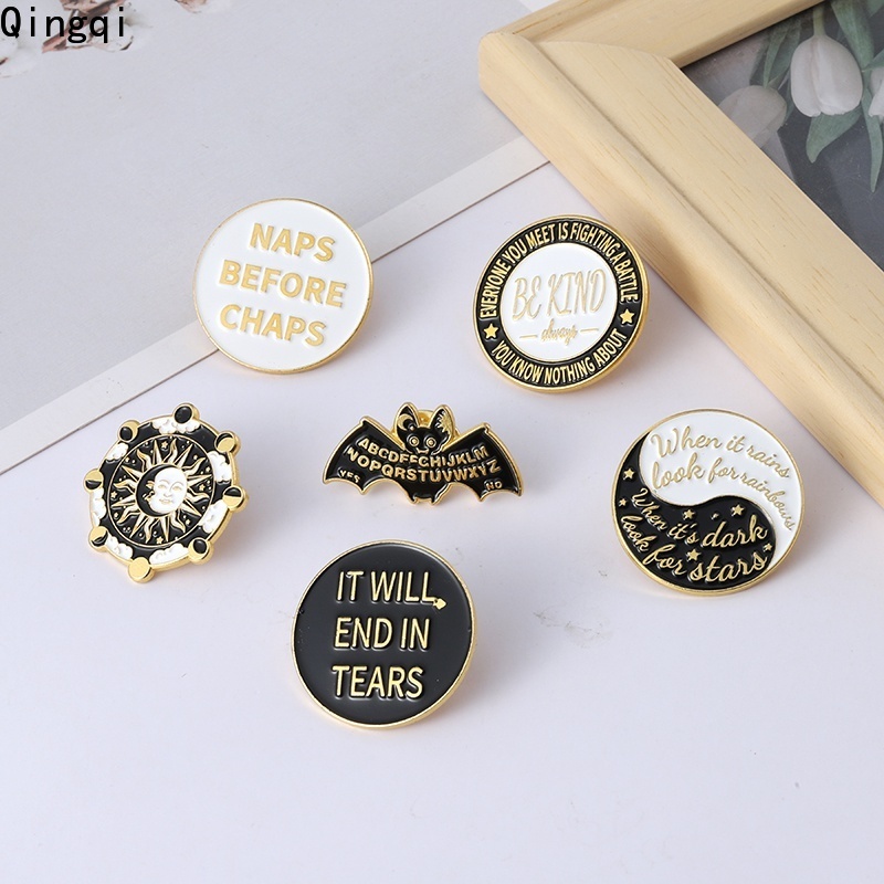 Bros Pin Enamel Desain Kelelawar Matahari Gaya Gothic Punk Untuk Hadiah Halloween