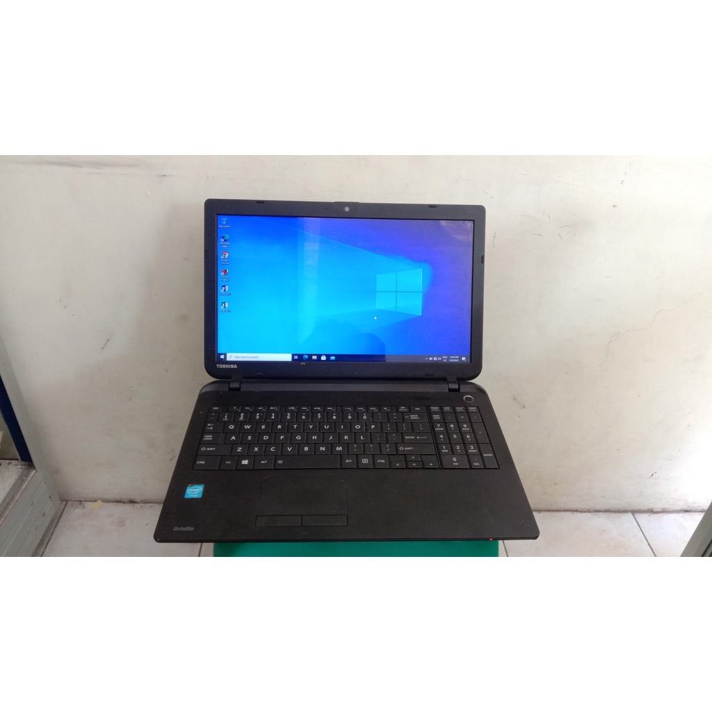 Laptop Toshiba SLim murah