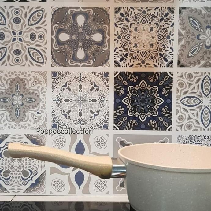Wallpaper Sticker Foil Serbaguna motif Batik Tegel Tahan Panas (B)