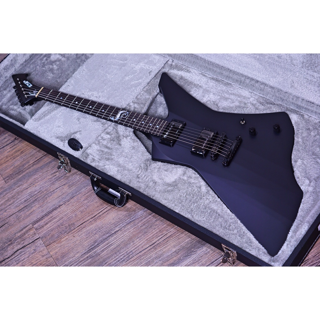 ESP Snakebyte James Hetfield signature satin Black E5680202