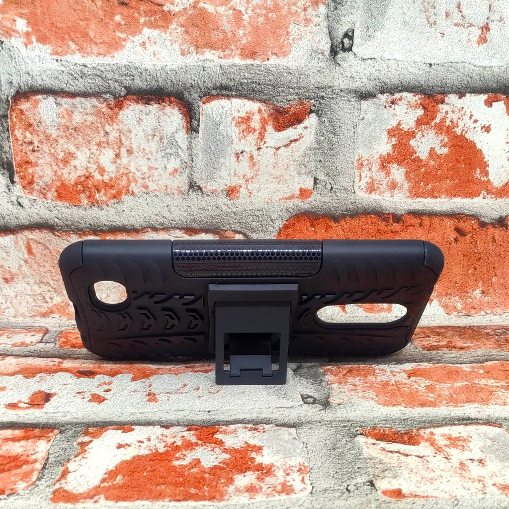 Hardcase Spigen Iron LG K10 2017 M520N