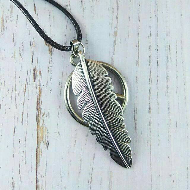 Kalung Feather Peace
