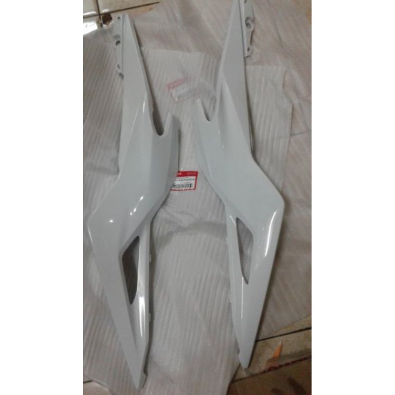 cover body belakang set new CBR 150 r ORI ahm