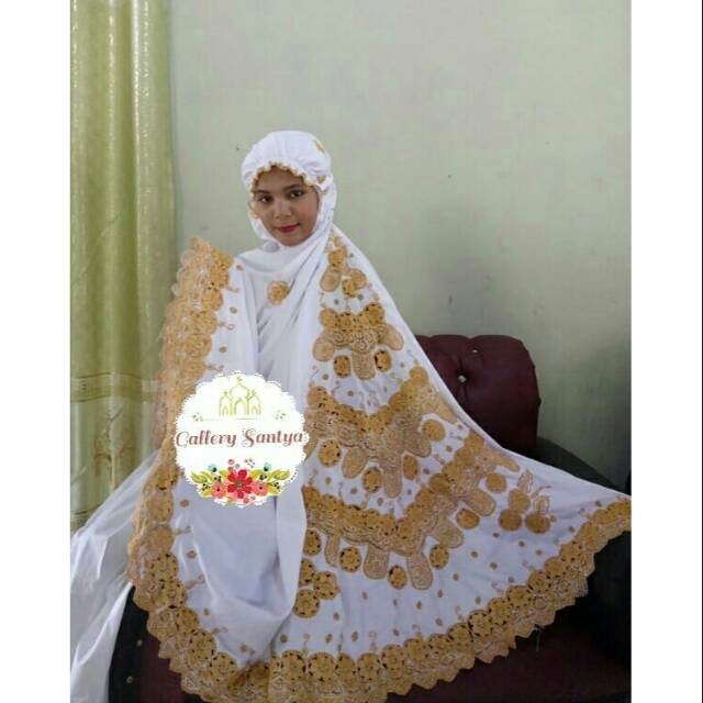 Mukena bordir bukittinggi punggung standar putih bola bola emas