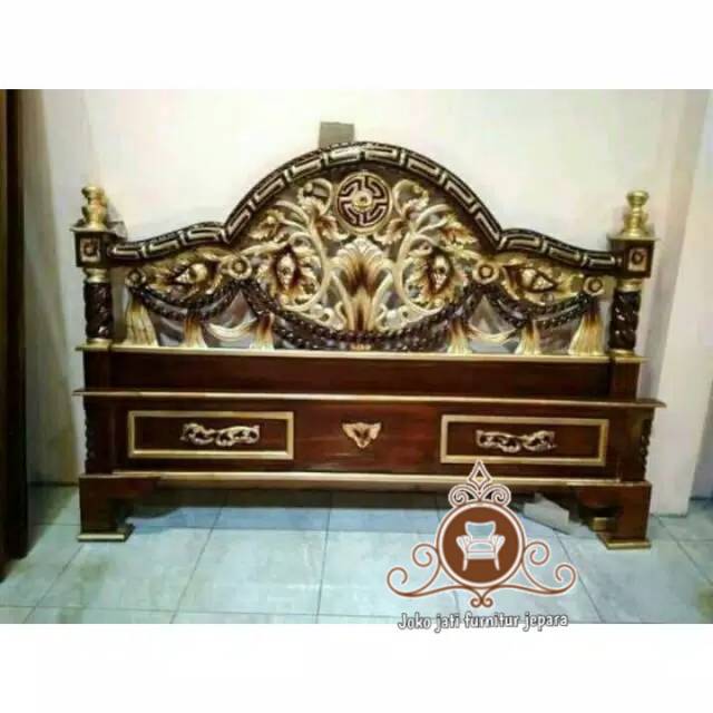 Dipan ukir kayu jati(sofa bed)