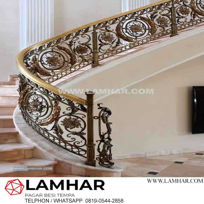 Railing Tangga Besi Tempa Klasik Modern