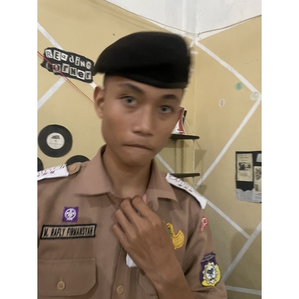

dijual baju pramuka full set bonus modelnya