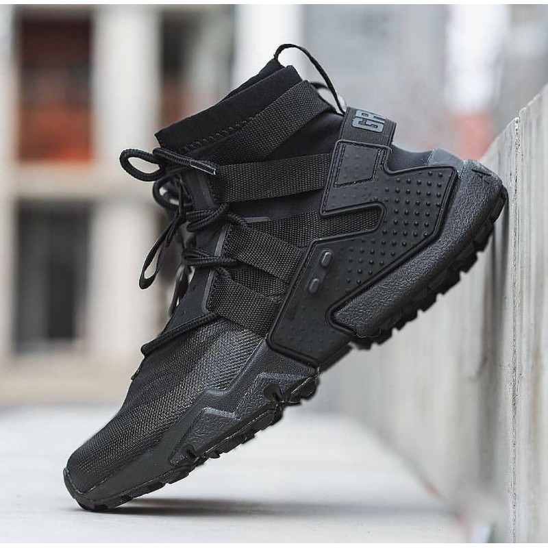 Nike Huarache Gripp Triple Black