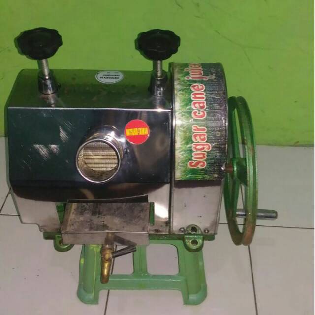 Mesin es tebu / gilingan tebu