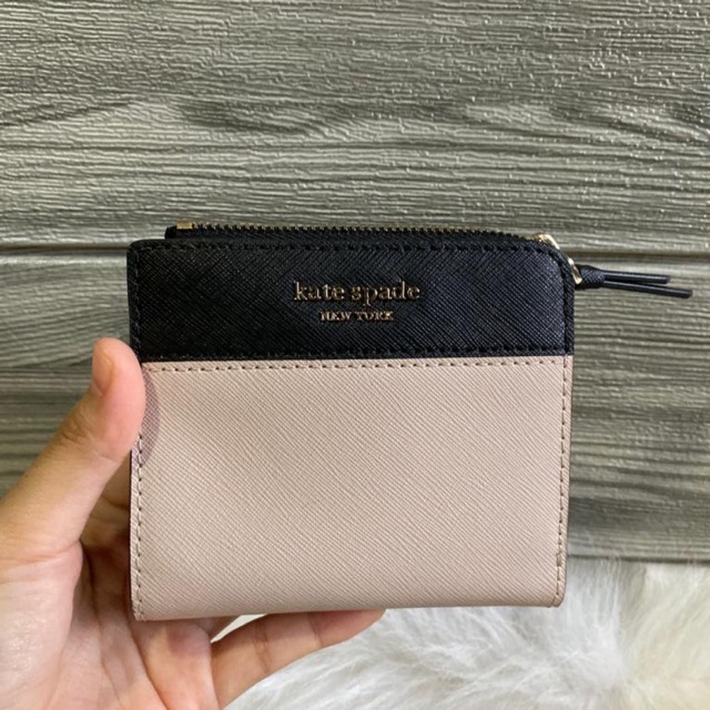 Kate Spade small L zip bifold wallet cameron twotone leather warmbeige