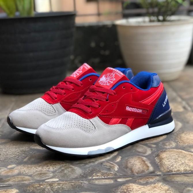 Sepatu Sport Reebok Premium Terbaru Running Gym Volly Tenis Badminton