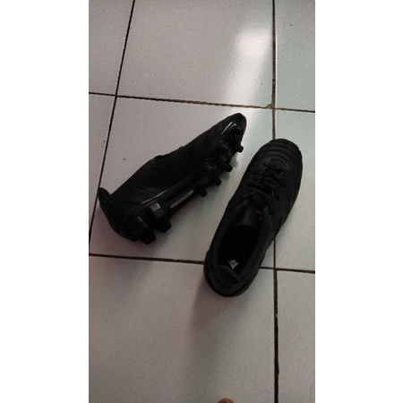 sepatu bola merk sevspo series kempo 1.4 full black