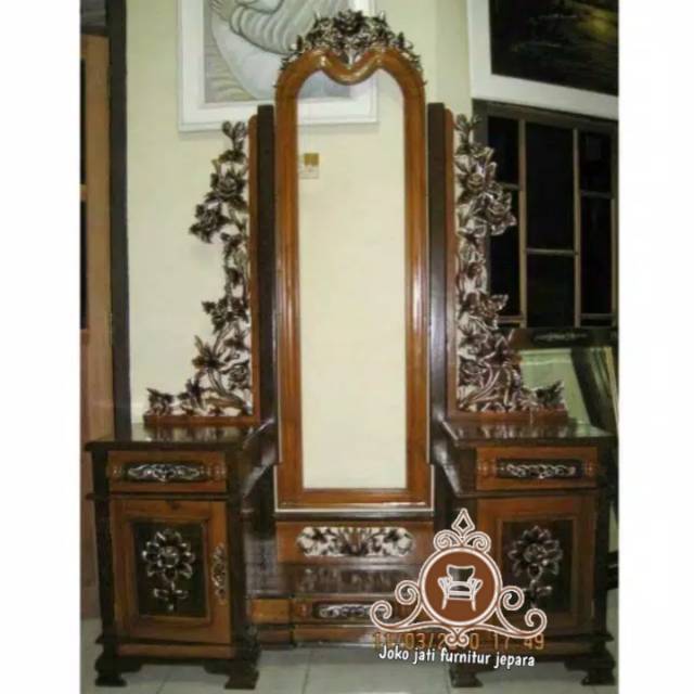 Meja rias meja tolet ukir jati