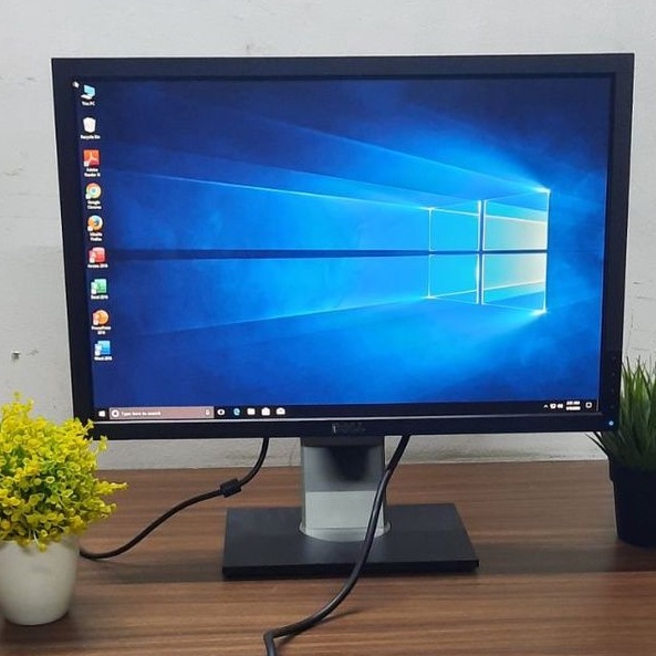 Monitor Dell 22 Inch P2210f, Layar Bisa Putar dan Naik Turun, Garansi