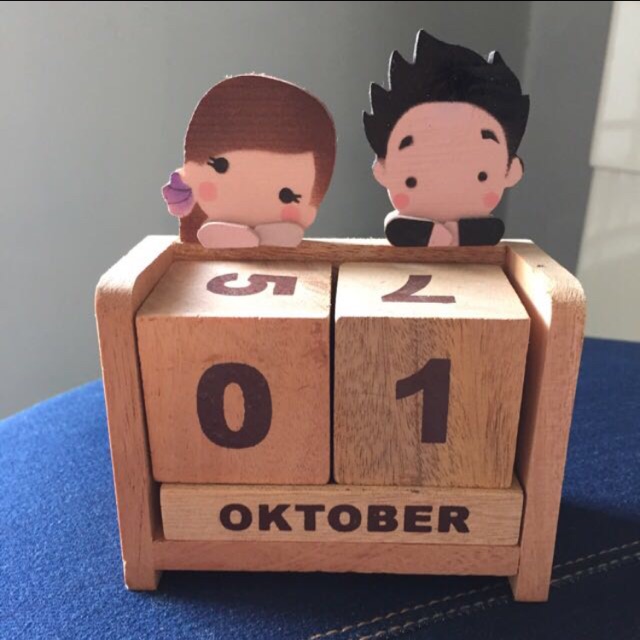 

Couple Perpetual Calendar ( kalender abadi )