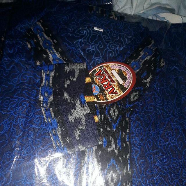 Kemeja Batik Pria Modern Lengan Panjang Motif Mega Mendung Biru Dan Coklat