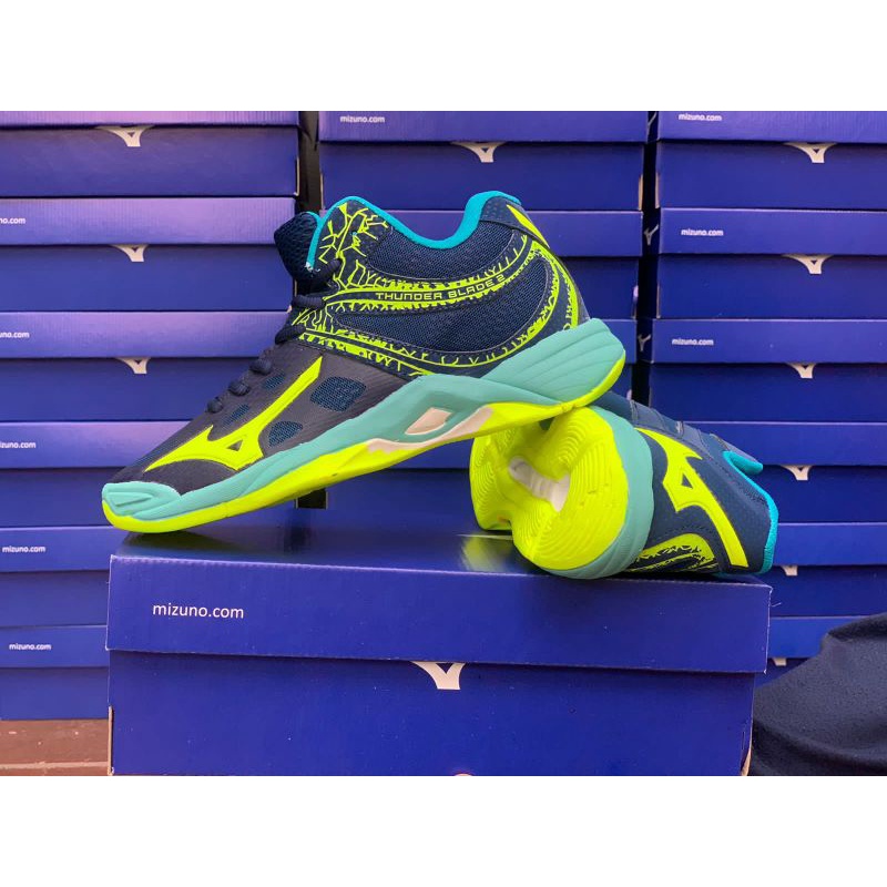 SEPATU Volley MIZUNO THUNDER BLADE //MIZUNO THUNDER BLADE