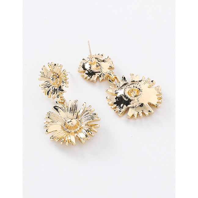 LRC Anting Tusuk Fashion Gold Size Three-dimensional Flower Earrings F81296