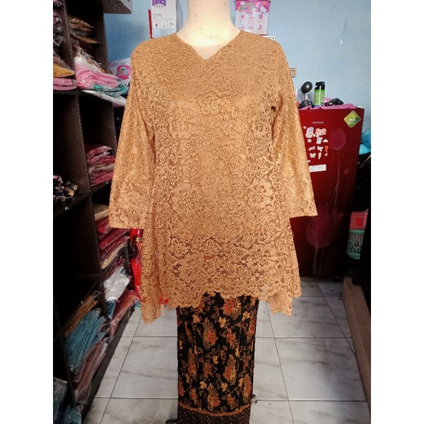 COD M-LD120 ATASAN KEBAYA BROKAT RINJANI BRIDESMAIDS KEBAYA JUMBO LD120SERAGAMAN KEBAYA WISUDA-ATASAN RINJANI-MOCA