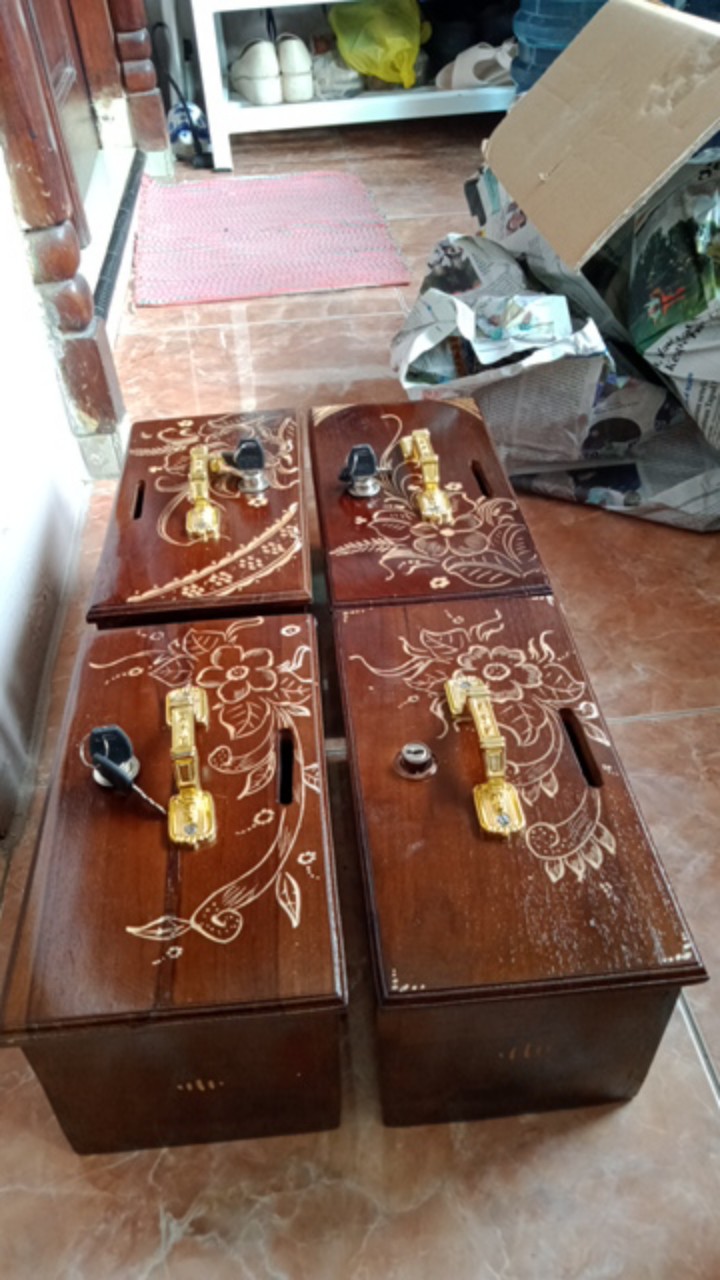 Kotak Amal Kayu Jati