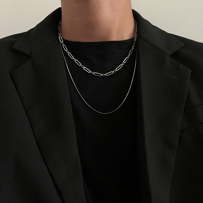 Gaya Korea trendi keren twin double-layer desain kalung rasa semua yang sesuai dengan hoodie rantai