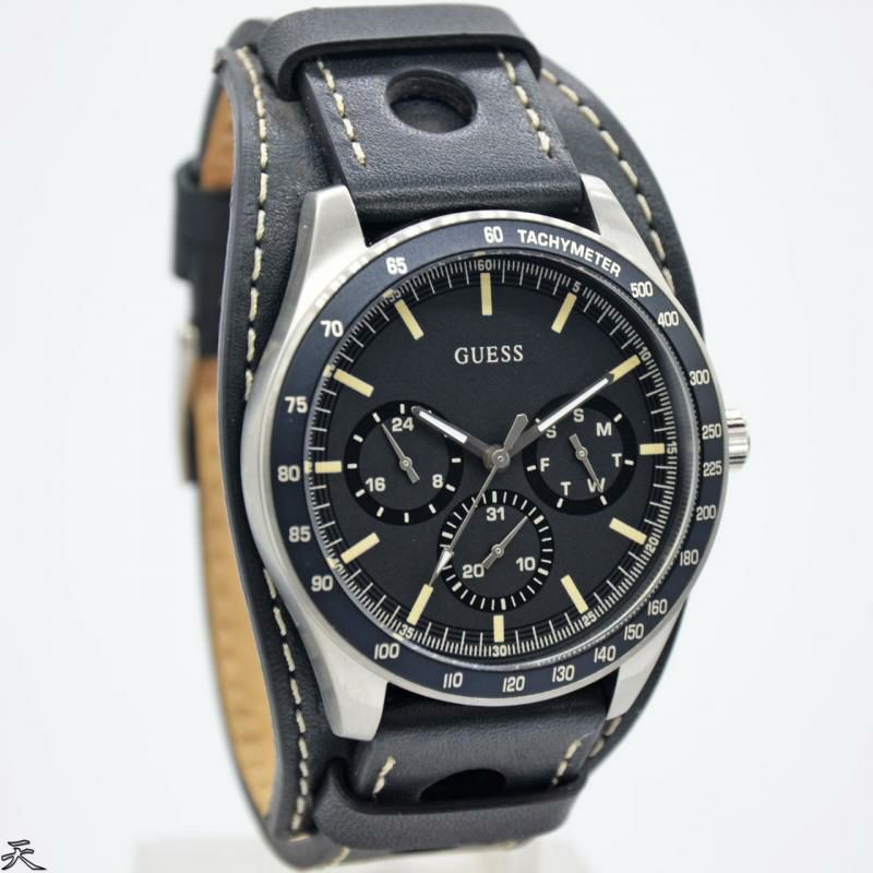 Jam Tangan Pria Guess W1100G1 Leather Kulit Original Murah