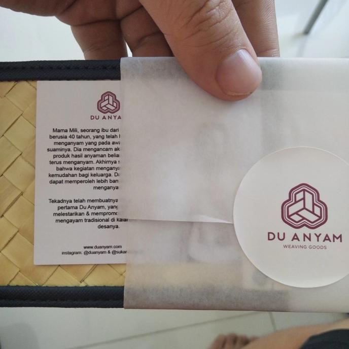 

Du Anyam Dompet Kartu Made in Indonesia