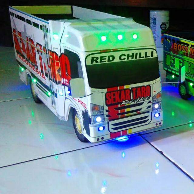 Miniatur Truk Skala Besar 1 18 Shopee Indonesia