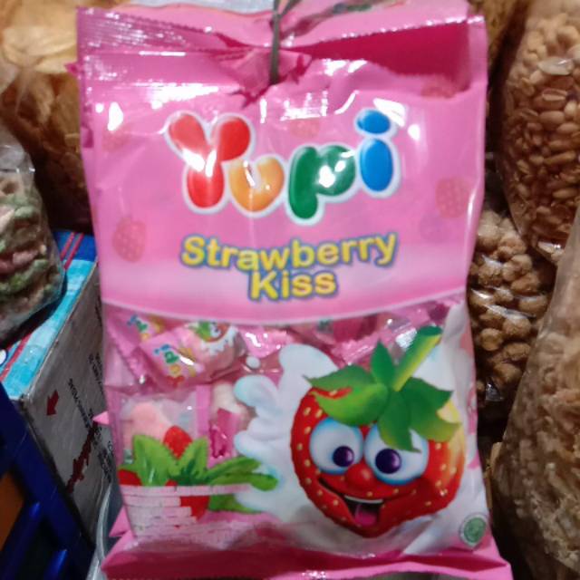 

Yupi. Strawberry kisa