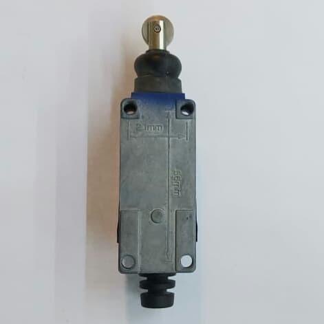 XCE-102 limit Switch Schneider