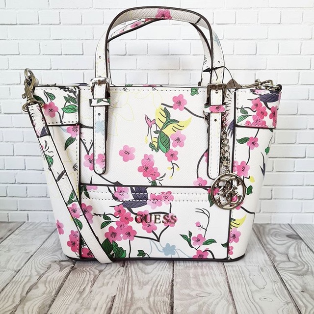 Guess delaney mini sakura