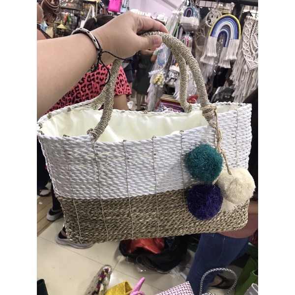 Tas rotan anyam bali