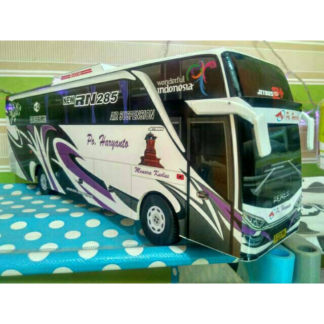 Miniatur bus Haryanto Bis