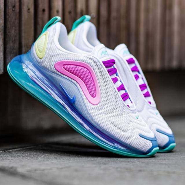 Sepatu Nike Air Max 720 Pastel Buat Cewek