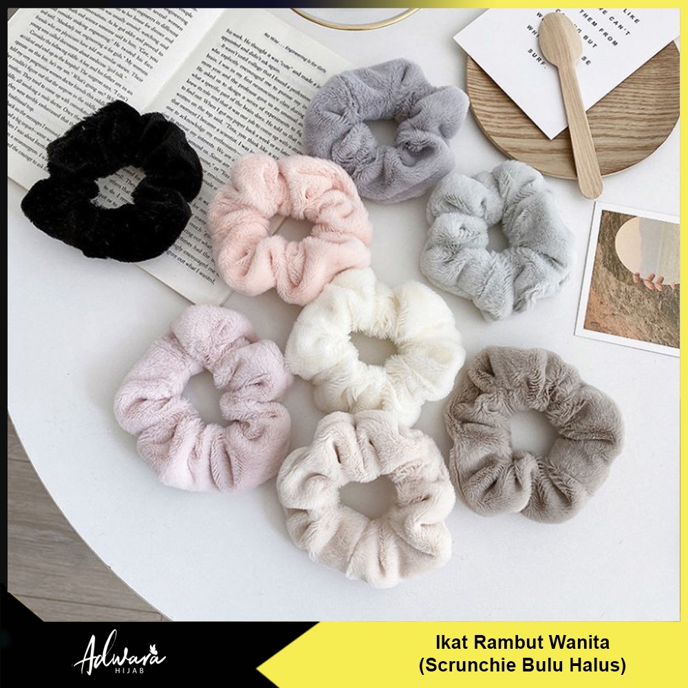 Ikat Rambut Scrunchie Rabbit Hair Bulu Halus / Kuncir Rambut Gaya Fashion Korea Hair Band