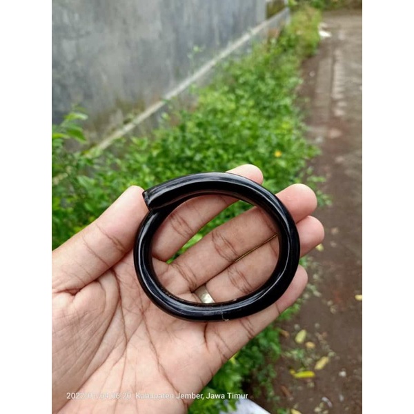 Akar Bahar tunggal tali arus hitam berengsel simple elegan