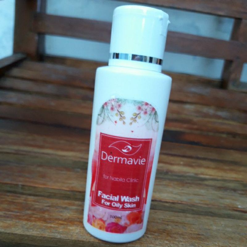 FACIAL WASH FOR OILY SKIN