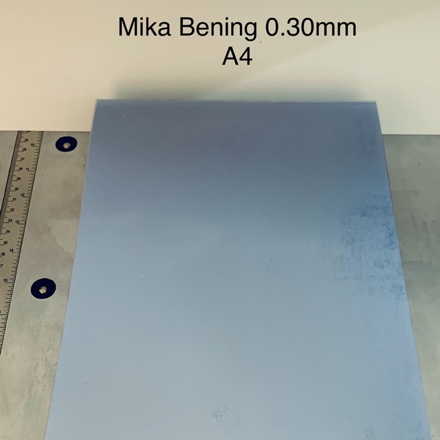 

PLASTIK MIKA BENING TRANSPARANT TEBAL 0.30 MM UKURAN A4 isi 10 pcs