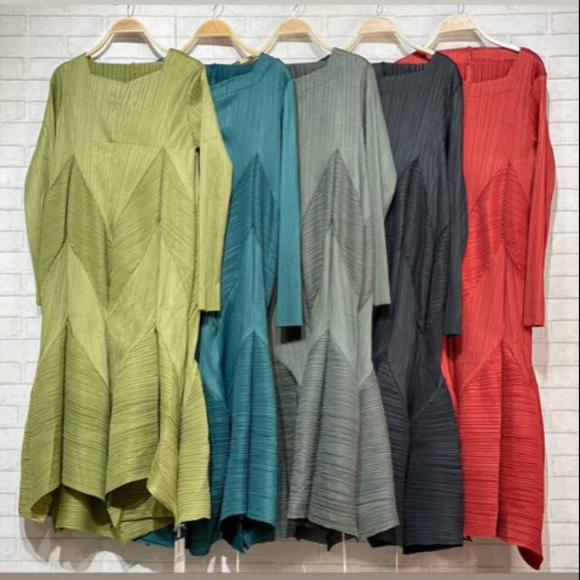 Dress plisket import
