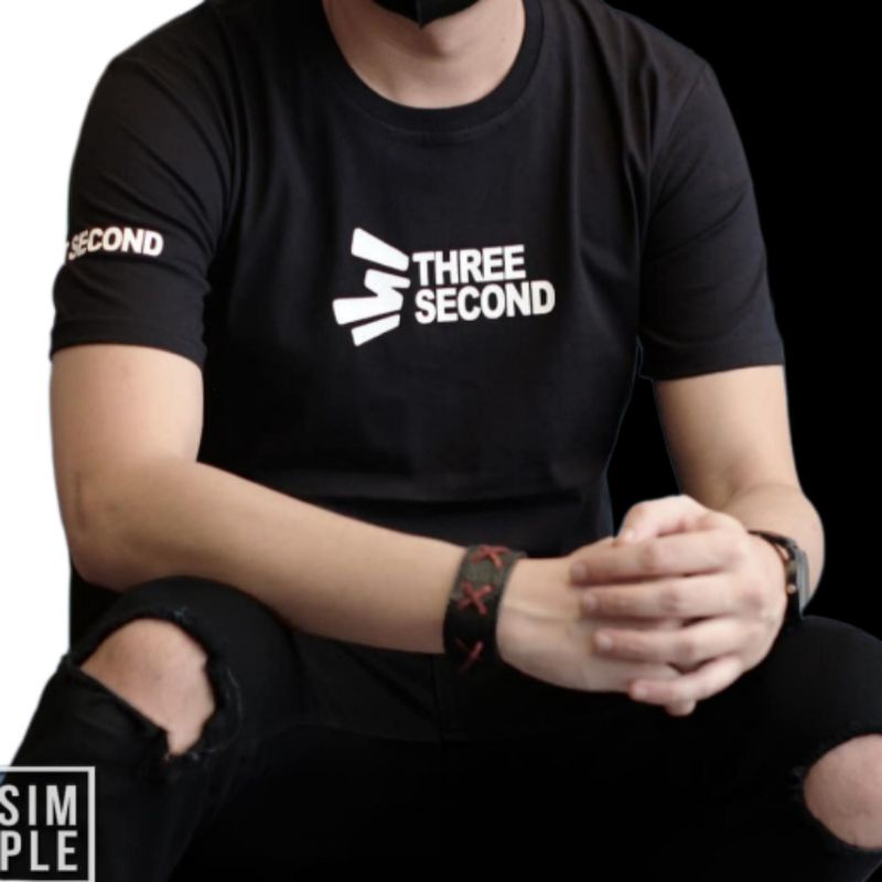 BAJU KAOS TSHIRT T SHIRT DISTRO FASHION PRIA COWOK LAKI LAKI DEWASA THREE SECOND 3SECOND THREESECOND