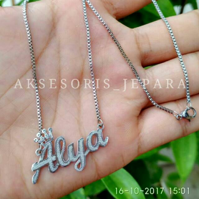Kalung Nama Silver Stainless Kalung Ukir Nama Mahkota Kalung Cewek Trendy Kado Ultah Pacar Kado Anak