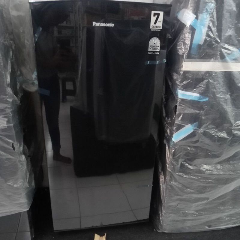 kulkas panasonic Nr AF171S